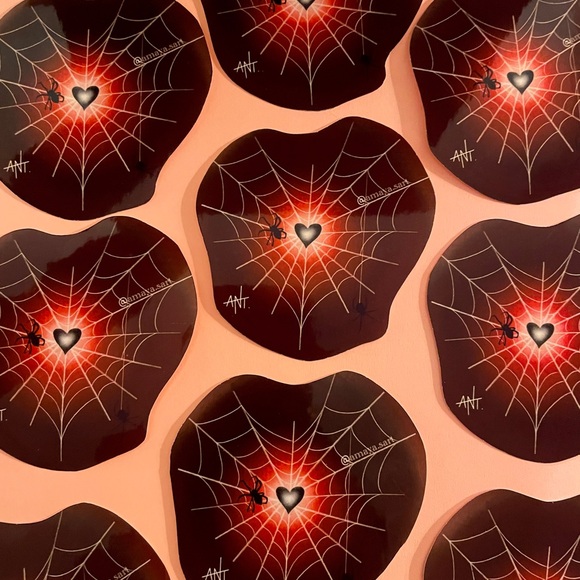 Red , Spider Halloween themed Stickers . Perfect for kids 🕸️ Size : 7 x 7 cm - Picture 1 of 4